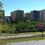 Rent0nline Niepodleglosci Rooms Metro