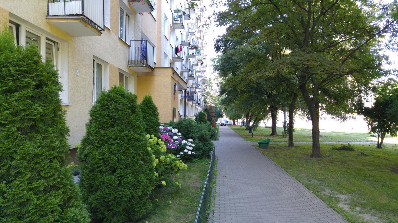 Rent0nline Niepodleglosci Metro Hostel